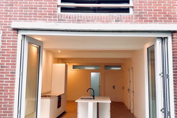 Appartement Lange Raamstraat in Haarlem